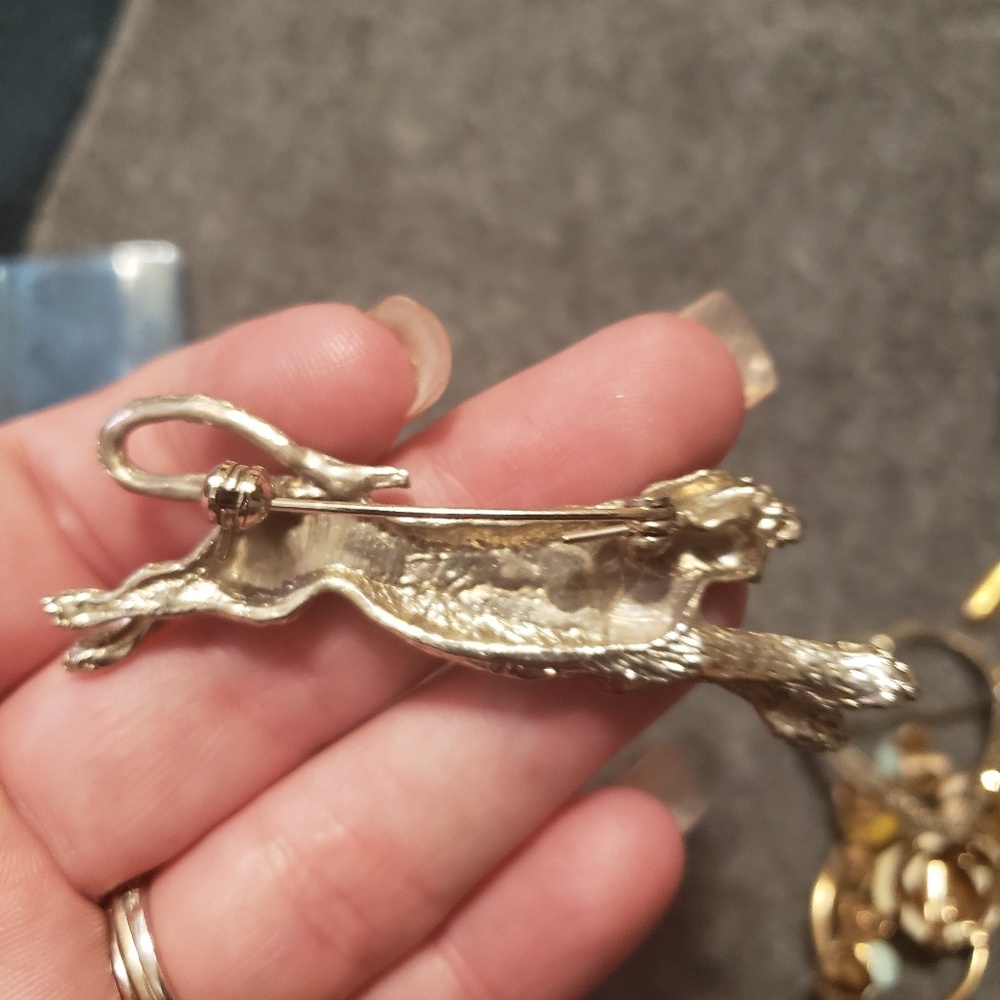 Spotted leopard pin - Picture 3 of 3